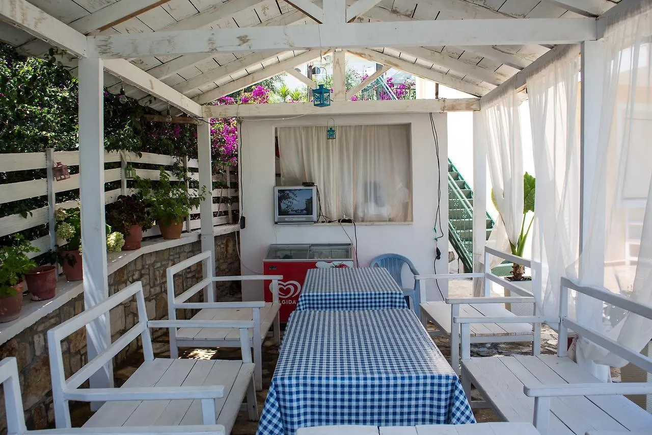 Strakosha Guest House Dhërmi