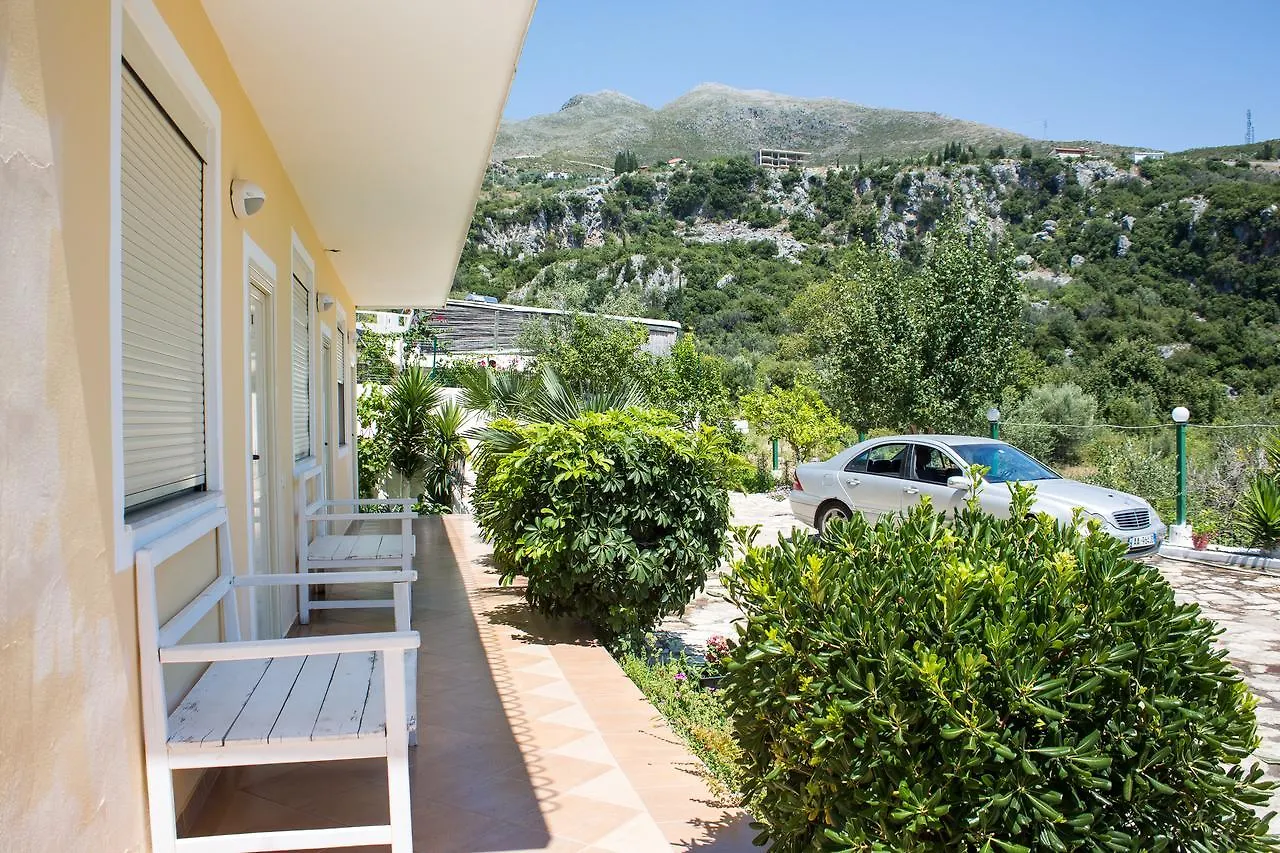 Strakosha Guest House Dhërmi Albanien